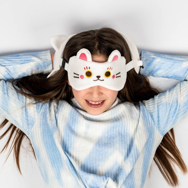 CUSH320_002 Maneki Neko Lucky Cat Relaxeazzz Travel Pillow & Eye Mask Set