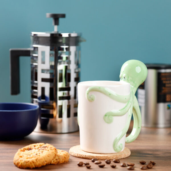 SMUG06_002 Fun Novelty Ceramic Mug - Sealife Design Octopus Shaped Handle