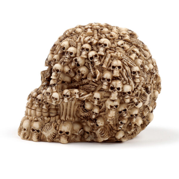 SK144_005 Fantasy Multiple Skulls Ornament
