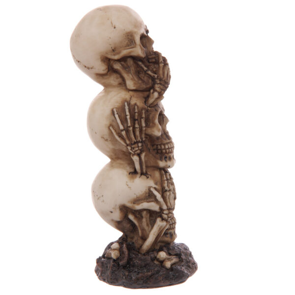SK231_004 Gruesome Skull Totem Ornament
