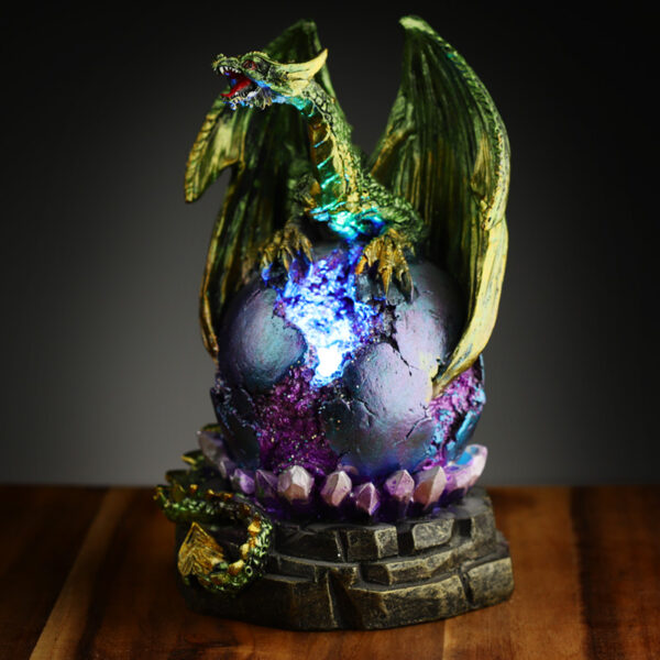 DRG506_005 Geode LED Dark Legends Dragon Figurine
