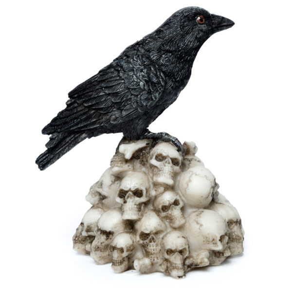 SK349_003 Crow Standing on Pile of Skulls Ornament